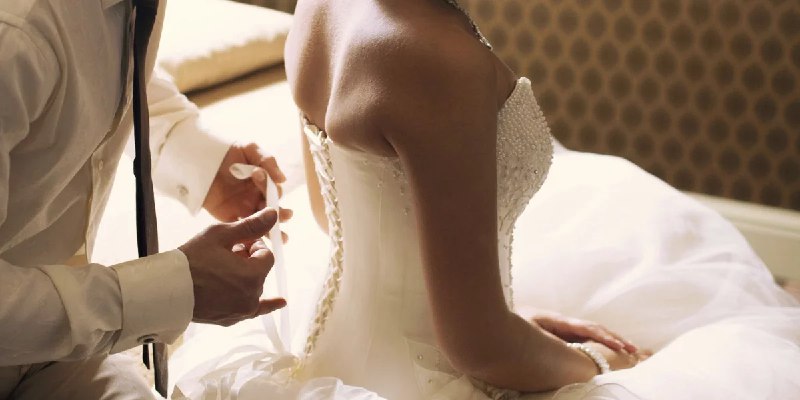 The wedding night is the night that the newlyweds will spend together in order to engage in intimate relations.
